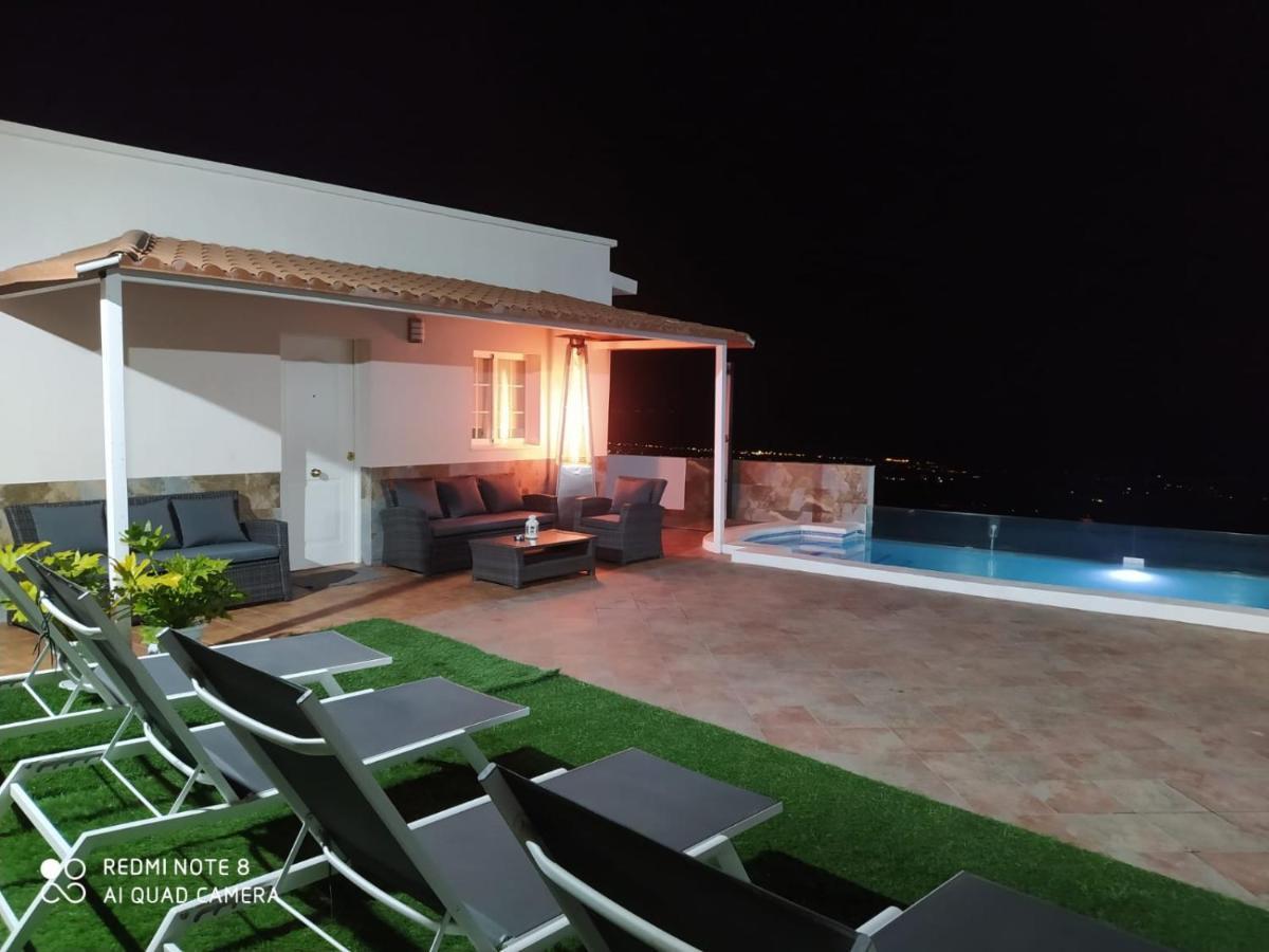 Jvg Villas - Villa Carolina 기마르 외부 사진